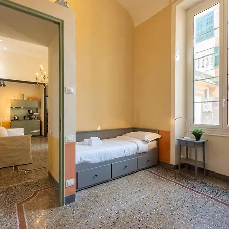 Apartment Precious Historic Center - Happy Genoa